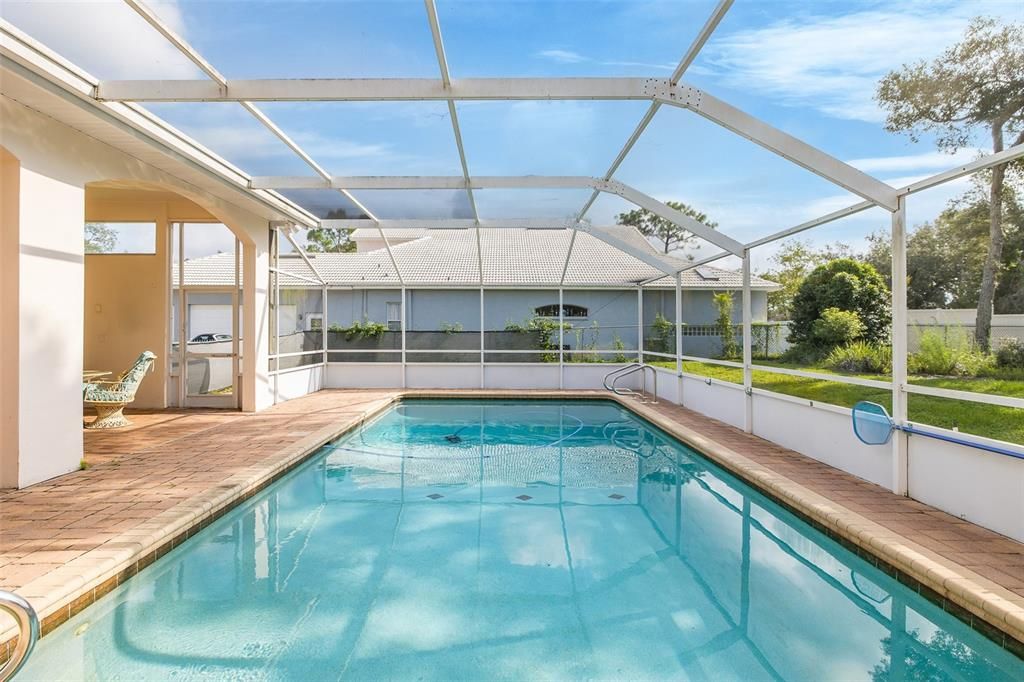 En Venta: $449,000 (3 camas, 2 baños, 2282 Pies cuadrados)