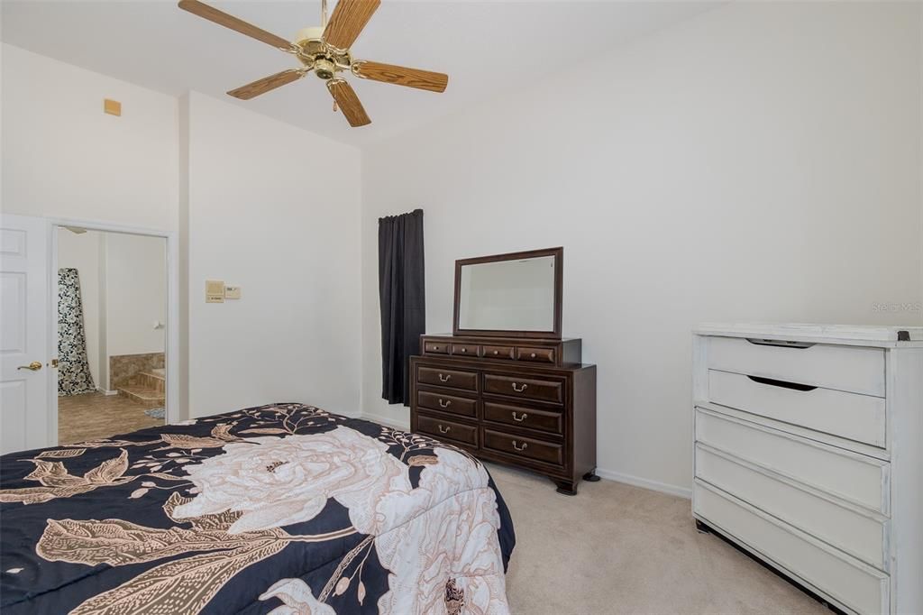 En Venta: $449,000 (3 camas, 2 baños, 2282 Pies cuadrados)