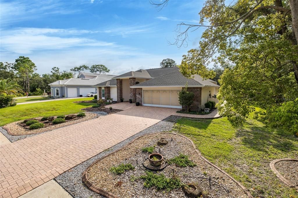 En Venta: $449,000 (3 camas, 2 baños, 2282 Pies cuadrados)