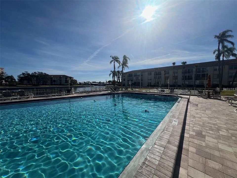 For Rent: $1,500 (1 beds, 1 baths, 875 Square Feet)