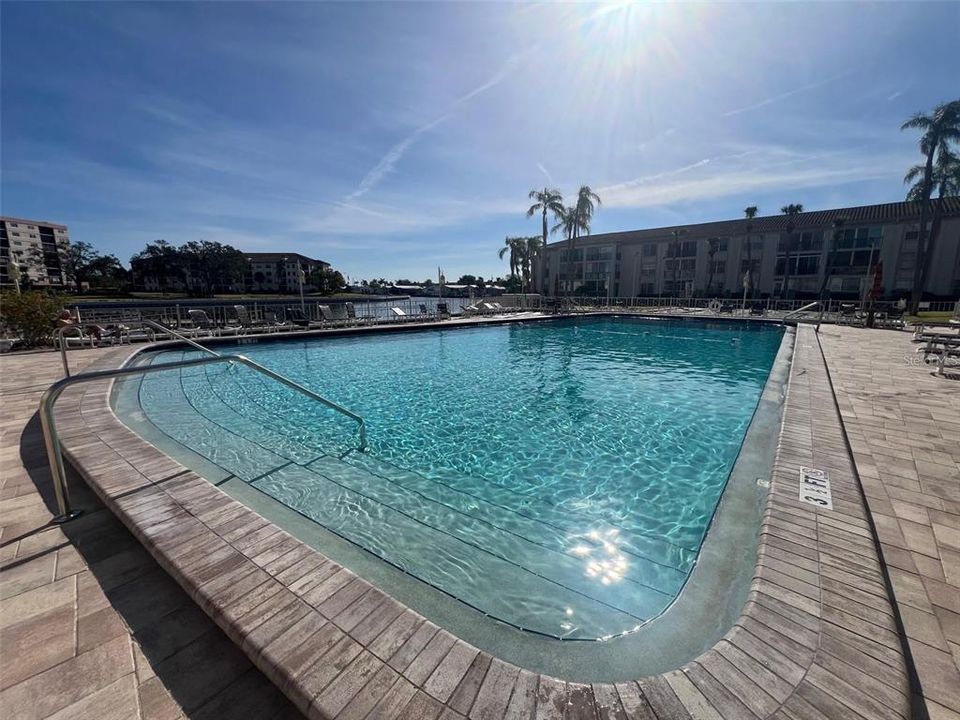 For Rent: $1,500 (1 beds, 1 baths, 875 Square Feet)
