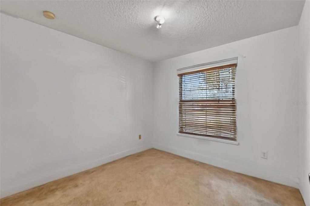 В аренду: $1,800 (3 спален, 2 ванн, 1456 Квадратных фут)