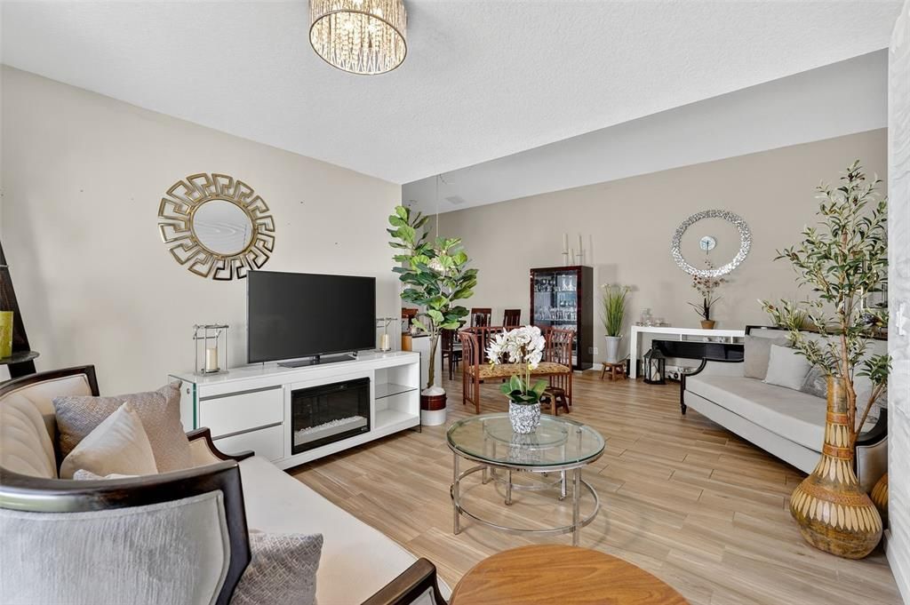 В аренду: $1,800 (3 спален, 2 ванн, 1456 Квадратных фут)