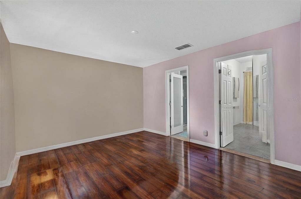 В аренду: $1,800 (3 спален, 2 ванн, 1456 Квадратных фут)