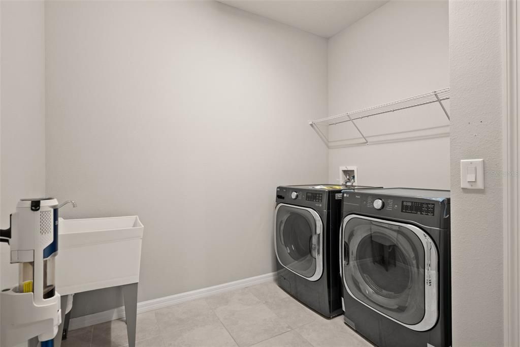В аренду: $3,500 (4 спален, 2 ванн, 2859 Квадратных фут)