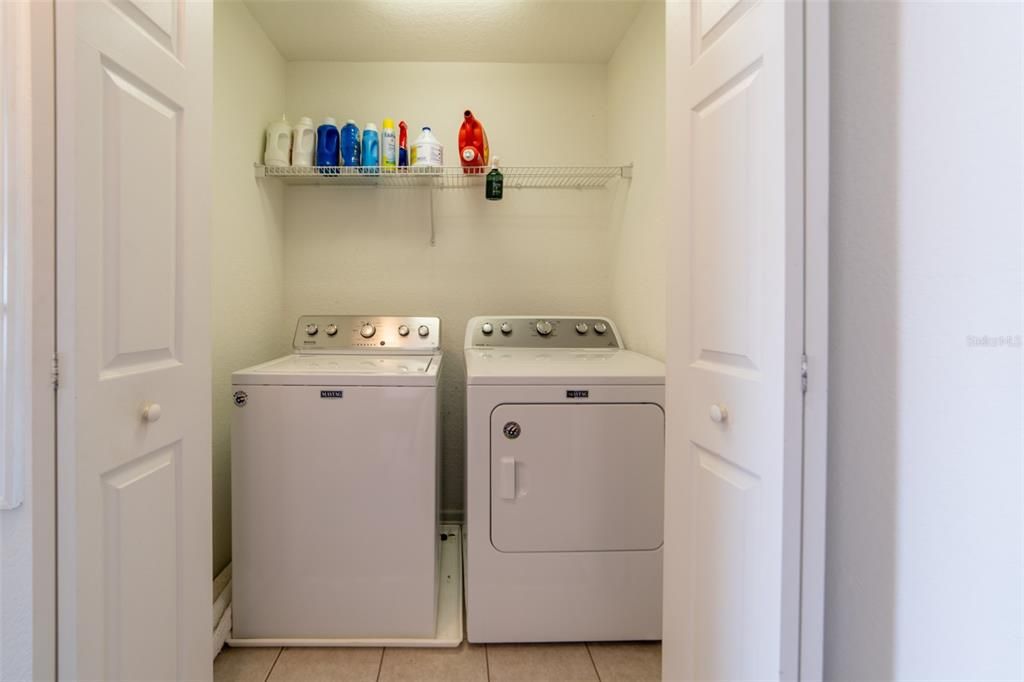 На продажу: $365,000 (3 спален, 2 ванн, 1762 Квадратных фут)