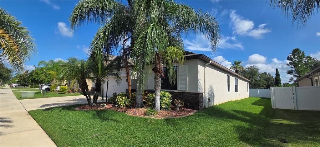 En Venta: $390,500 (4 camas, 3 baños, 2358 Pies cuadrados)