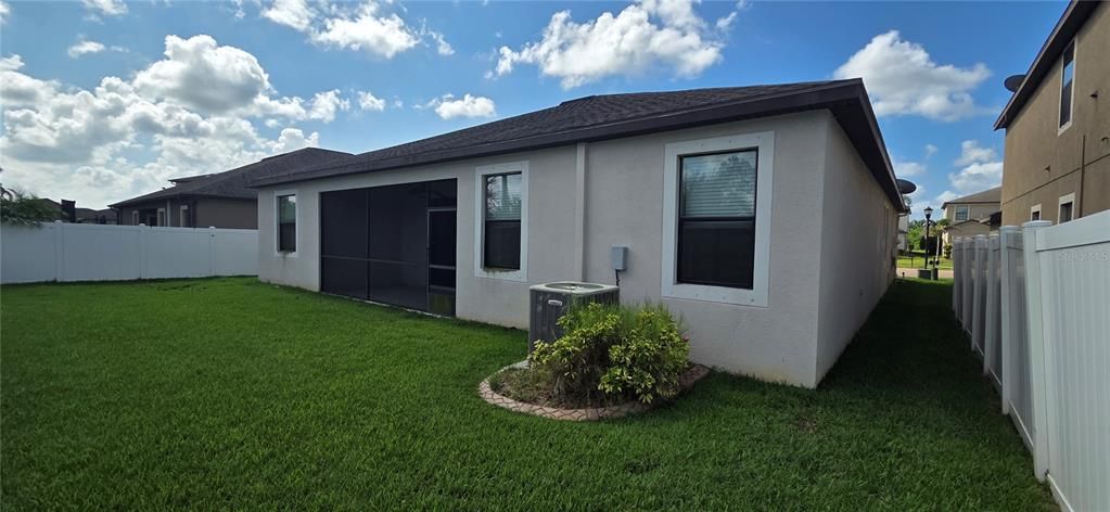 En Venta: $390,500 (4 camas, 3 baños, 2358 Pies cuadrados)