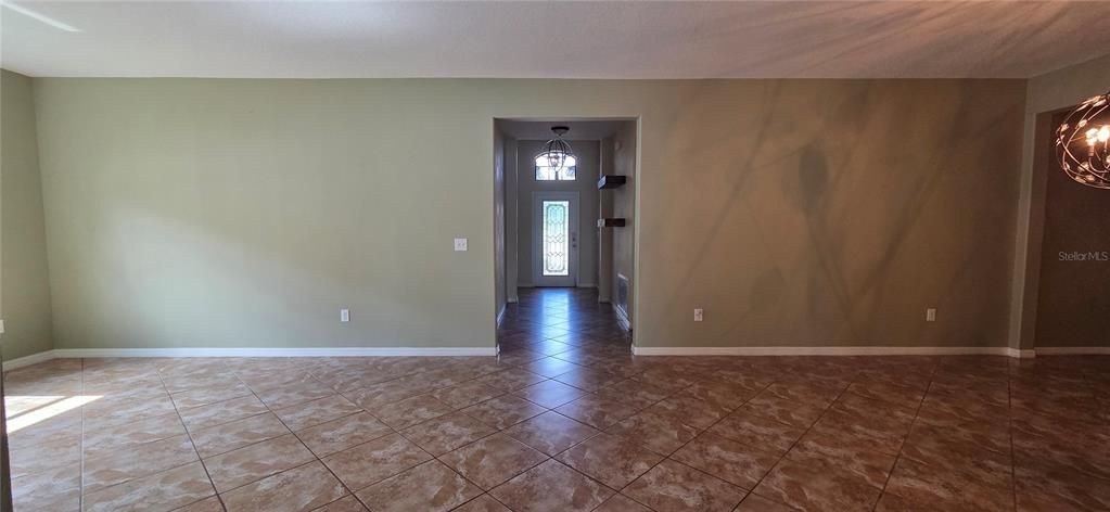 En Venta: $390,500 (4 camas, 3 baños, 2358 Pies cuadrados)