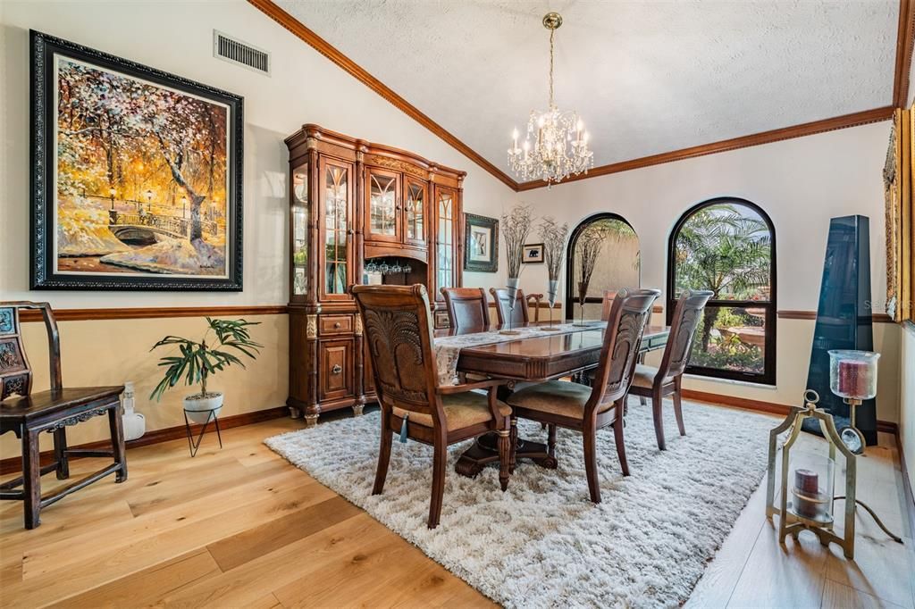En Venta: $850,000 (4 camas, 3 baños, 2687 Pies cuadrados)