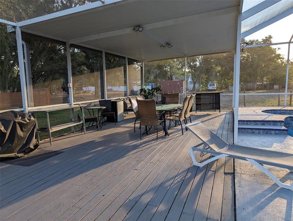 For Rent: $3,800 (4 beds, 2 baths, 2740 Square Feet)