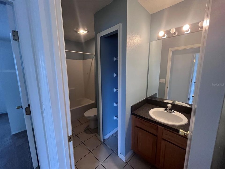 В аренду: $2,400 (4 спален, 3 ванн, 1768 Квадратных фут)