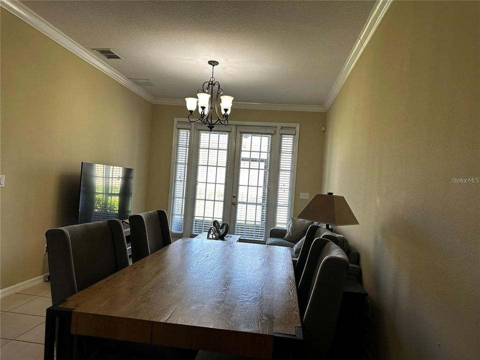 En Renta: $2,500 (4 camas, 2 baños, 2103 Pies cuadrados)