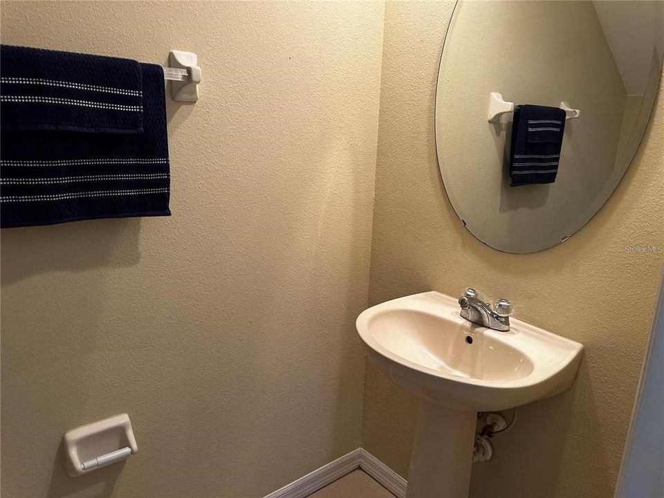 En Renta: $2,500 (4 camas, 2 baños, 2103 Pies cuadrados)