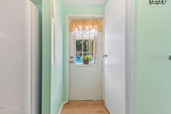 На продажу: $249,000 (3 спален, 2 ванн, 1056 Квадратных фут)