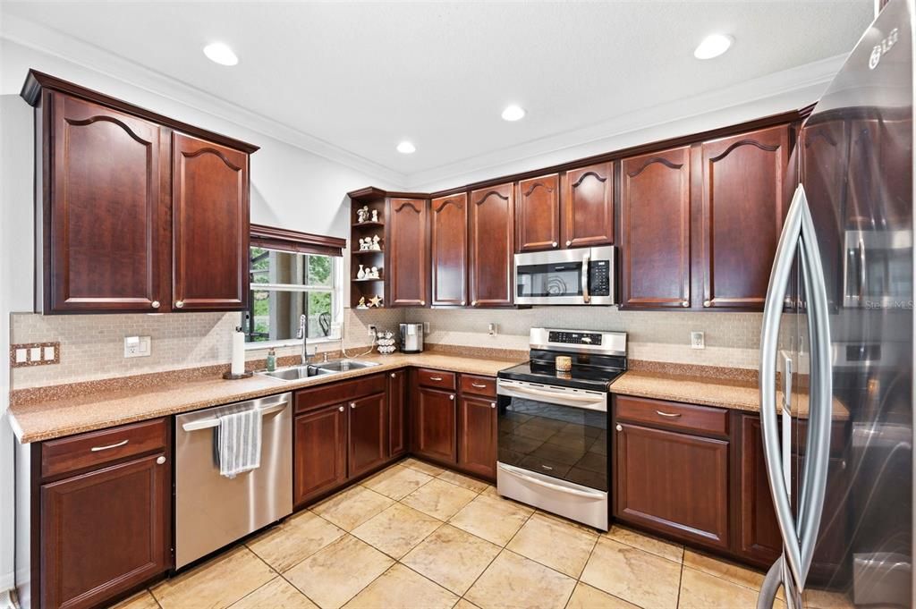 На продажу: $515,000 (4 спален, 2 ванн, 2315 Квадратных фут)