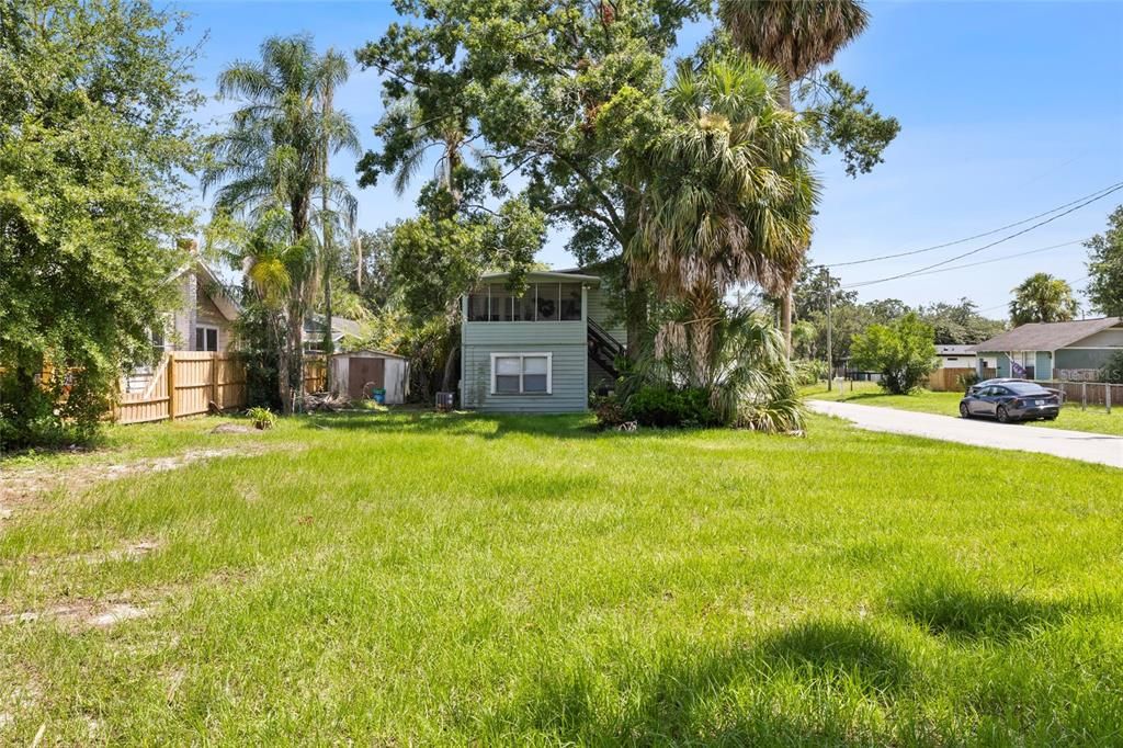 En Venta: $569,000 (4 camas, 2 baños, 1204 Pies cuadrados)