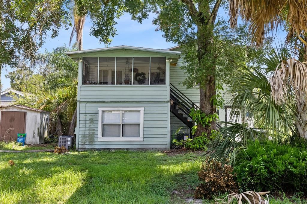En Venta: $569,000 (4 camas, 2 baños, 1204 Pies cuadrados)