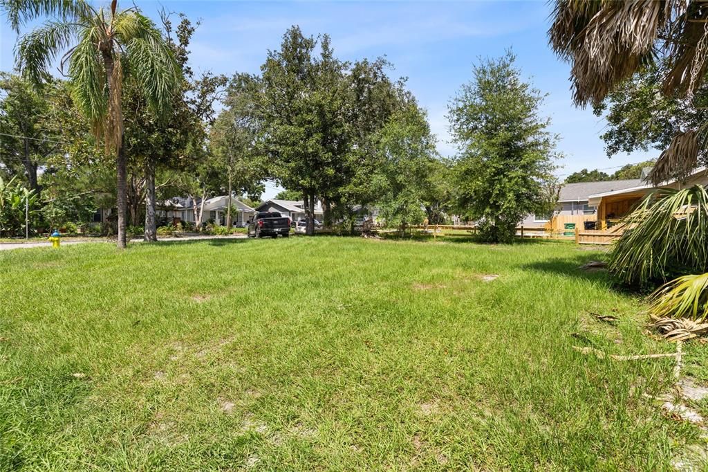 En Venta: $569,000 (4 camas, 2 baños, 1204 Pies cuadrados)
