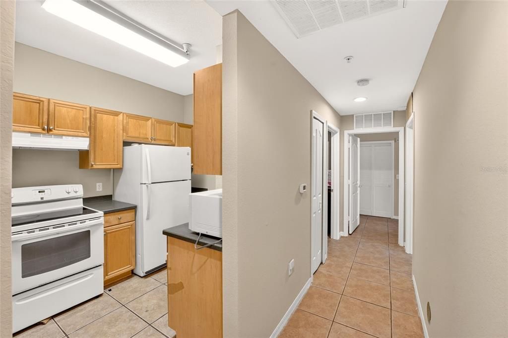 For Sale: $210,000 (3 beds, 3 baths, 1463 Square Feet)