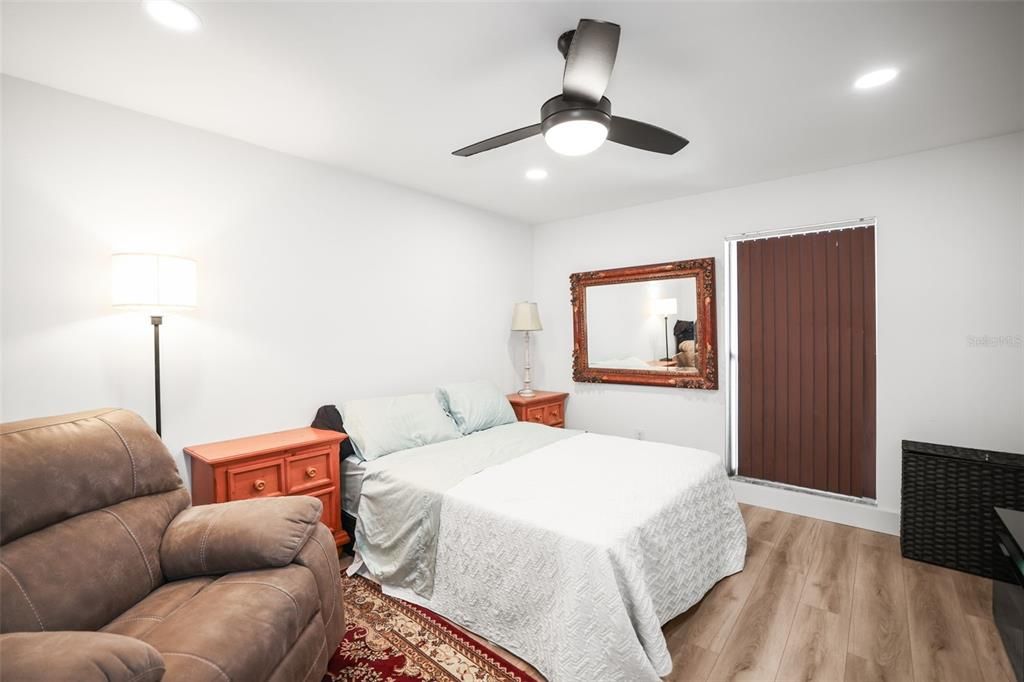 En Venta: $849,000 (4 camas, 2 baños, 2085 Pies cuadrados)