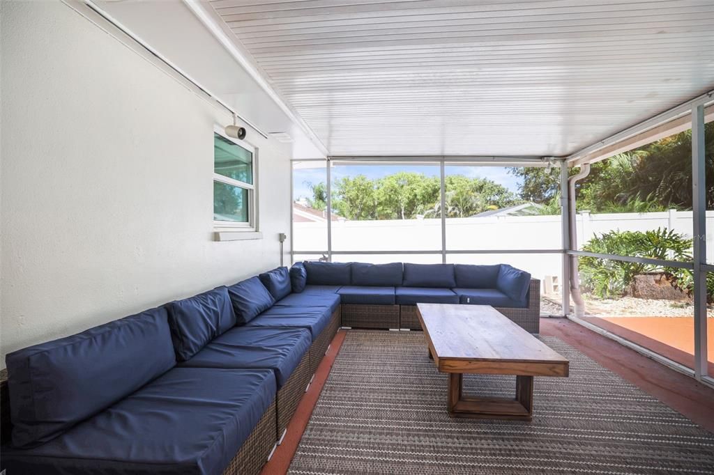 En Venta: $849,000 (4 camas, 2 baños, 2085 Pies cuadrados)