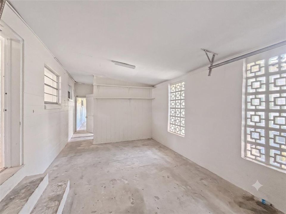 На продажу: $289,900 (3 спален, 2 ванн, 1353 Квадратных фут)