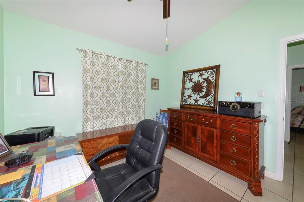 En Venta: $242,500 (3 camas, 2 baños, 1380 Pies cuadrados)