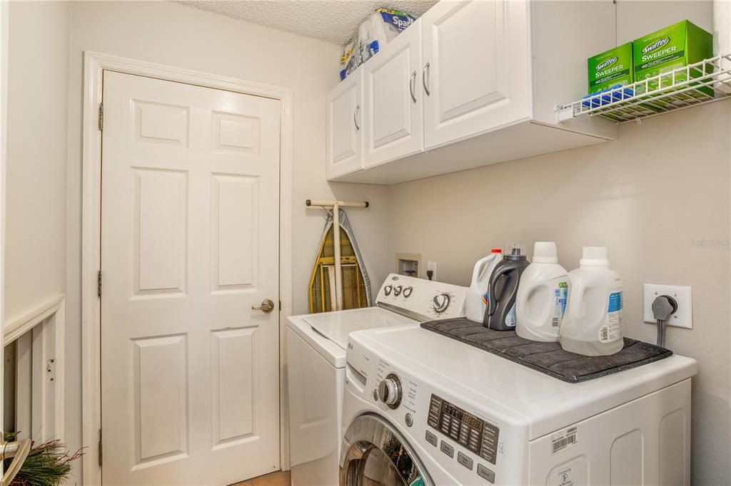 En Venta: $530,000 (4 camas, 2 baños, 2366 Pies cuadrados)