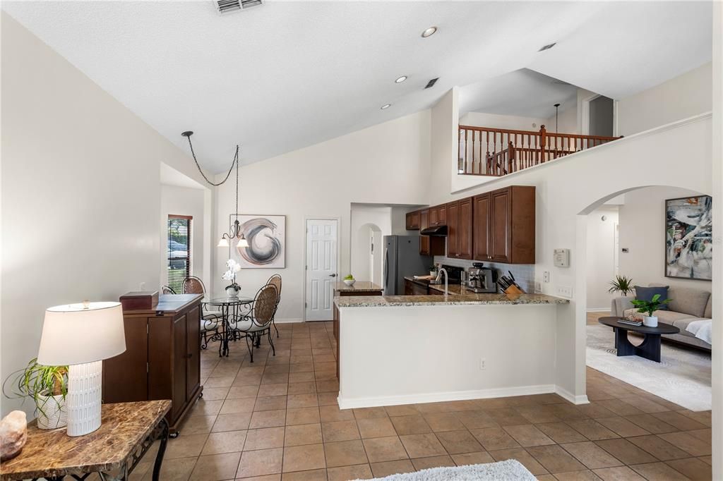 En Venta: $530,000 (4 camas, 2 baños, 2366 Pies cuadrados)