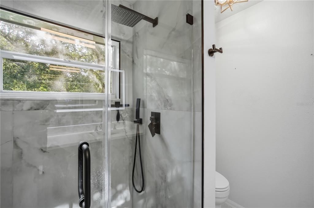 В аренду: $2,275 (2 спален, 2 ванн, 1374 Квадратных фут)