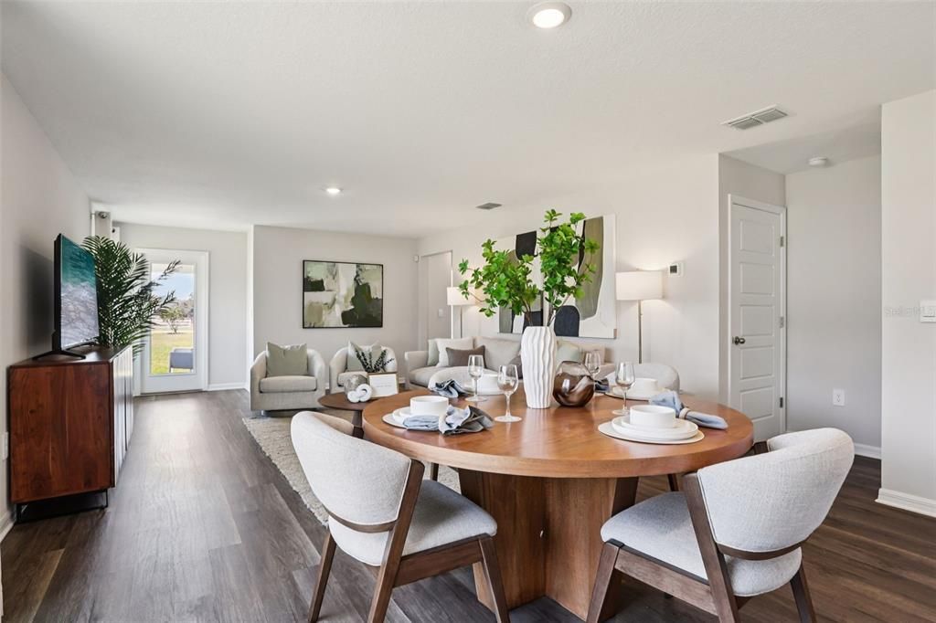 En Venta: $342,990 (4 camas, 2 baños, 1665 Pies cuadrados)