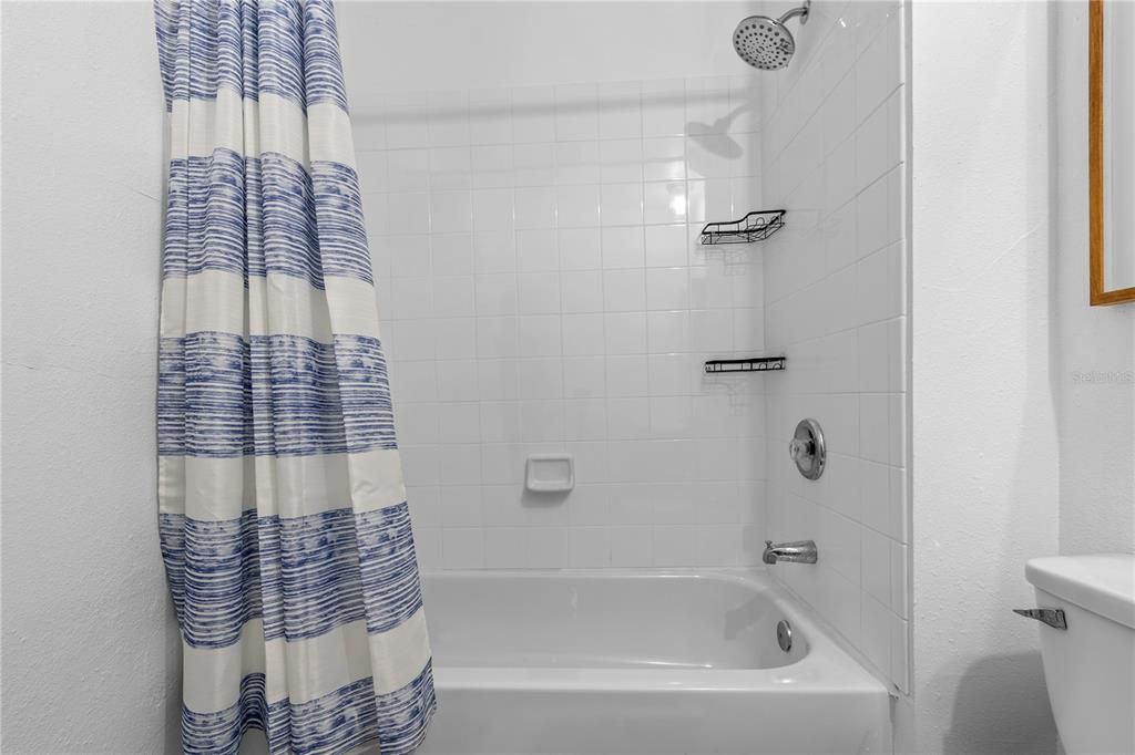En Venta: $485,000 (4 camas, 3 baños, 1612 Pies cuadrados)