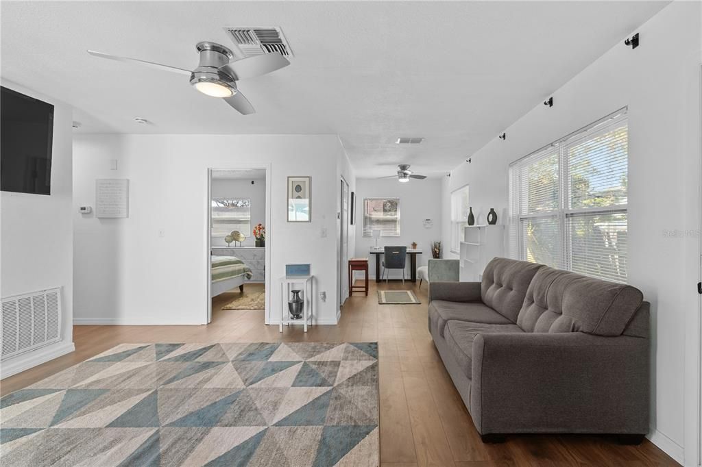 En Venta: $485,000 (4 camas, 3 baños, 1612 Pies cuadrados)