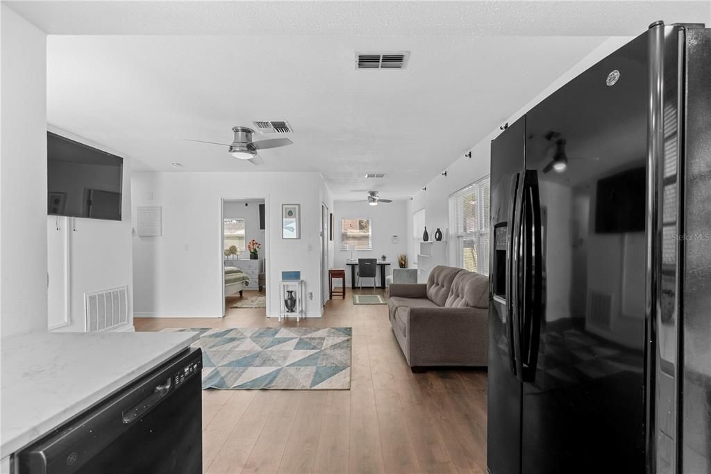 En Venta: $485,000 (4 camas, 3 baños, 1612 Pies cuadrados)