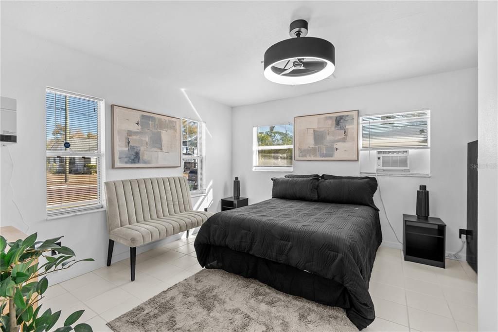 En Venta: $485,000 (4 camas, 3 baños, 1612 Pies cuadrados)
