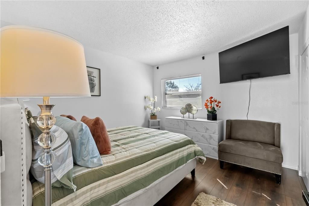 En Venta: $485,000 (4 camas, 3 baños, 1612 Pies cuadrados)