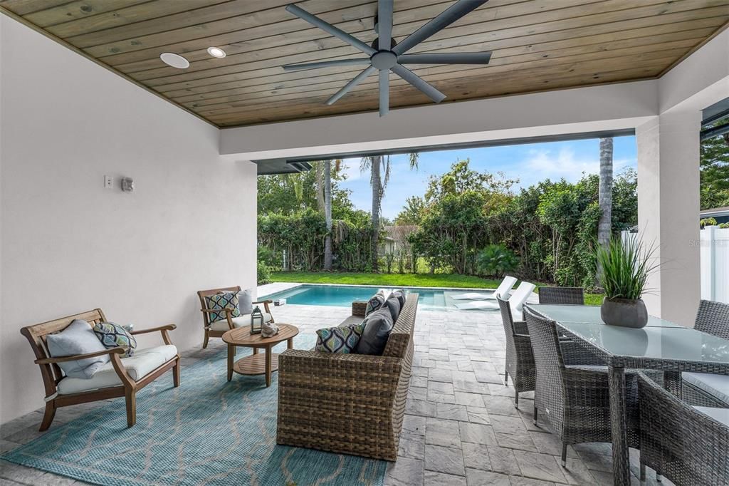 En Venta: $1,419,900 (4 camas, 3 baños, 2984 Pies cuadrados)