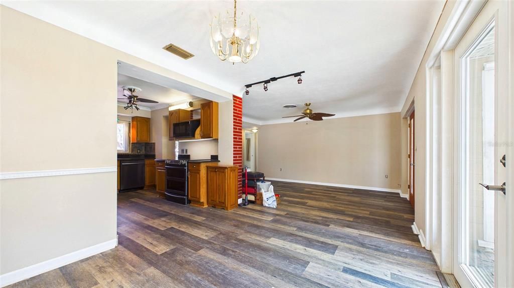 В аренду: $3,500 (3 спален, 2 ванн, 2038 Квадратных фут)