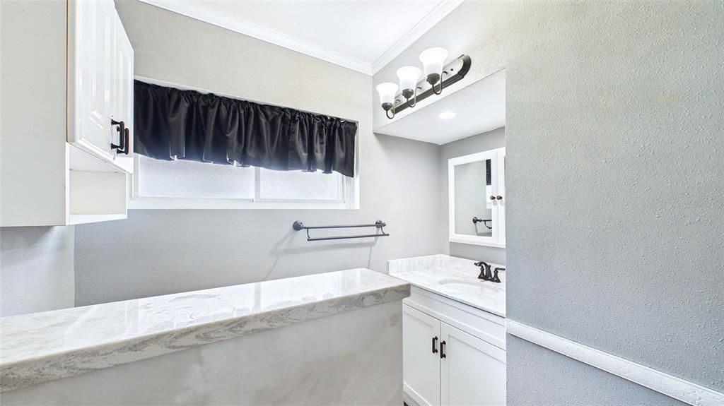 В аренду: $3,500 (3 спален, 2 ванн, 2038 Квадратных фут)