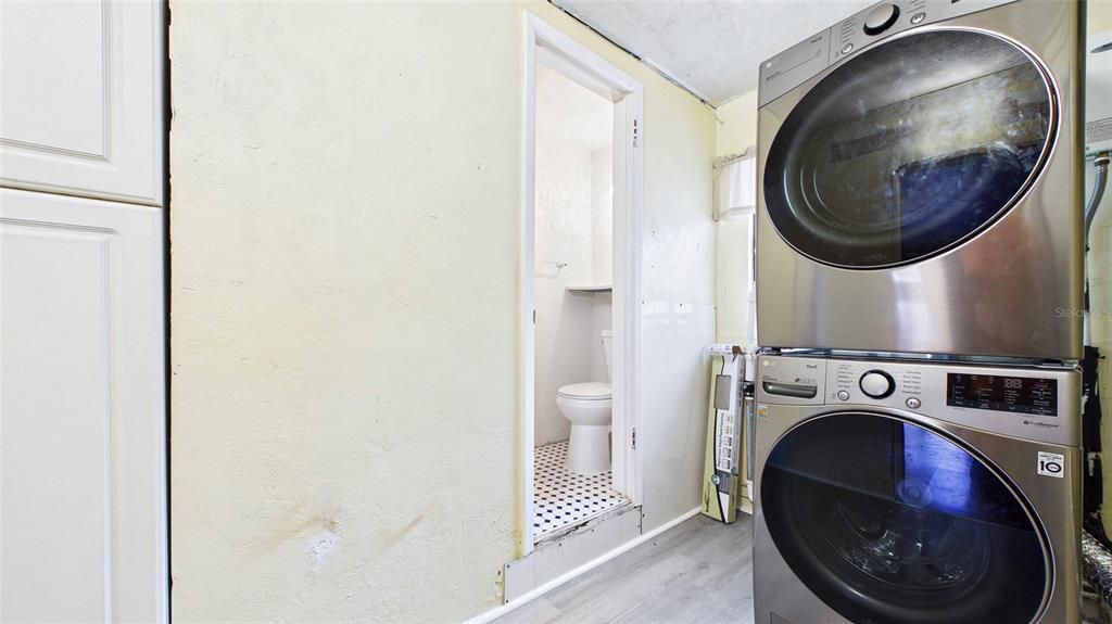 В аренду: $3,500 (3 спален, 2 ванн, 2038 Квадратных фут)