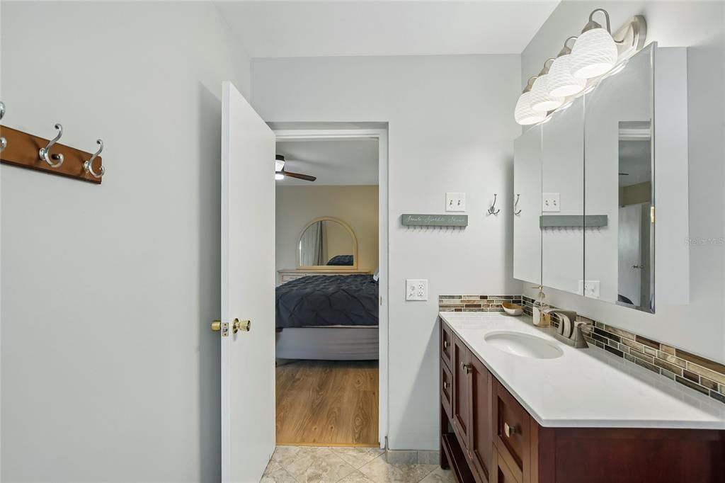 En Venta: $269,000 (2 camas, 2 baños, 1400 Pies cuadrados)