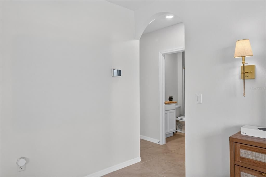 En Venta: $365,000 (5 camas, 3 baños, 2696 Pies cuadrados)