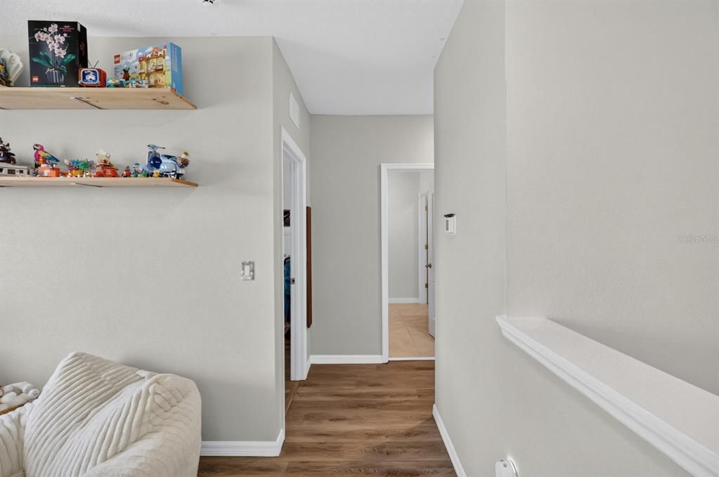 En Venta: $365,000 (5 camas, 3 baños, 2696 Pies cuadrados)