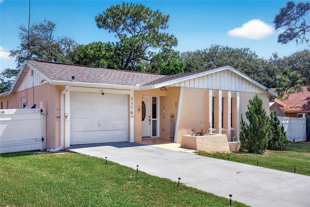 For Sale: $259,900 (3 beds, 2 baths, 1620 Square Feet)