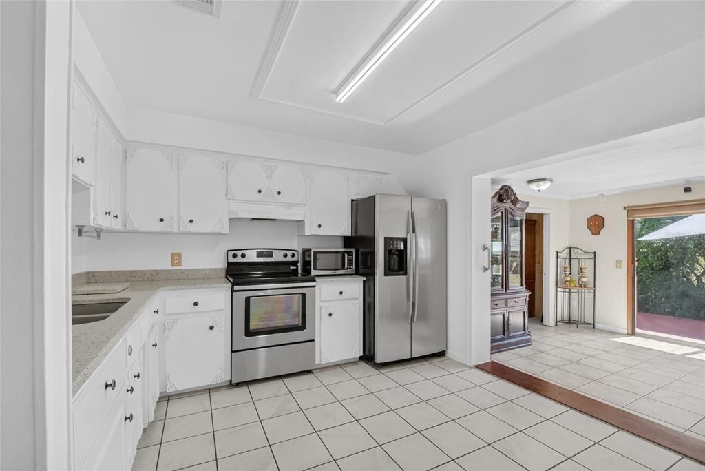 For Sale: $259,900 (3 beds, 2 baths, 1620 Square Feet)
