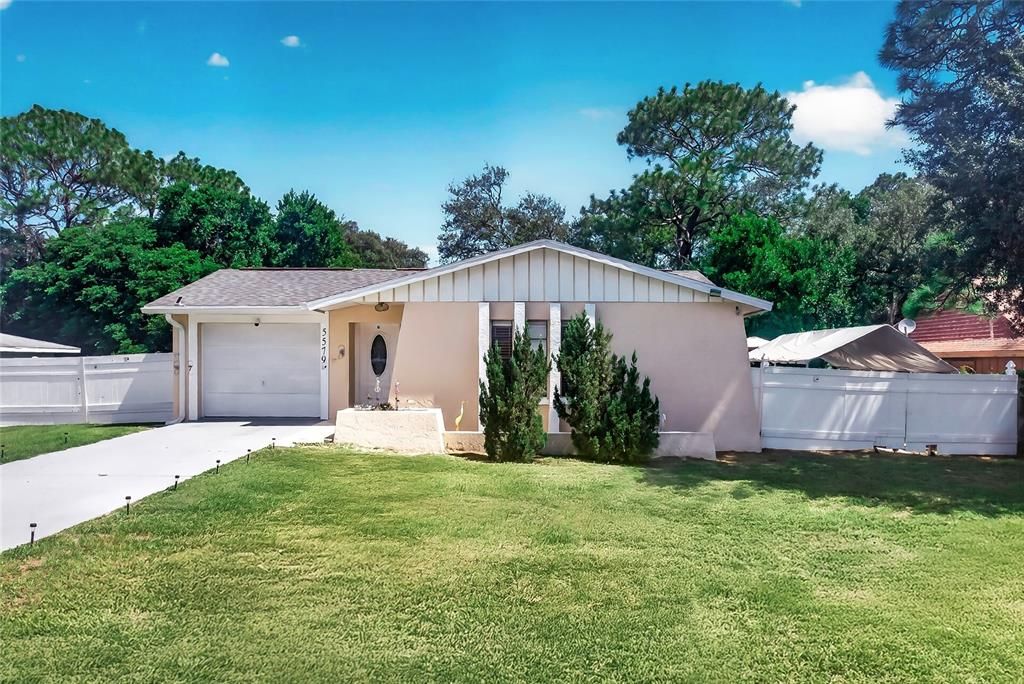 For Sale: $259,900 (3 beds, 2 baths, 1620 Square Feet)