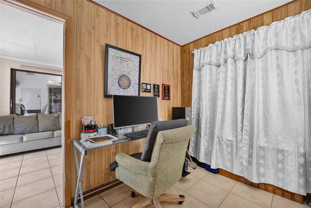 For Sale: $259,900 (3 beds, 2 baths, 1620 Square Feet)