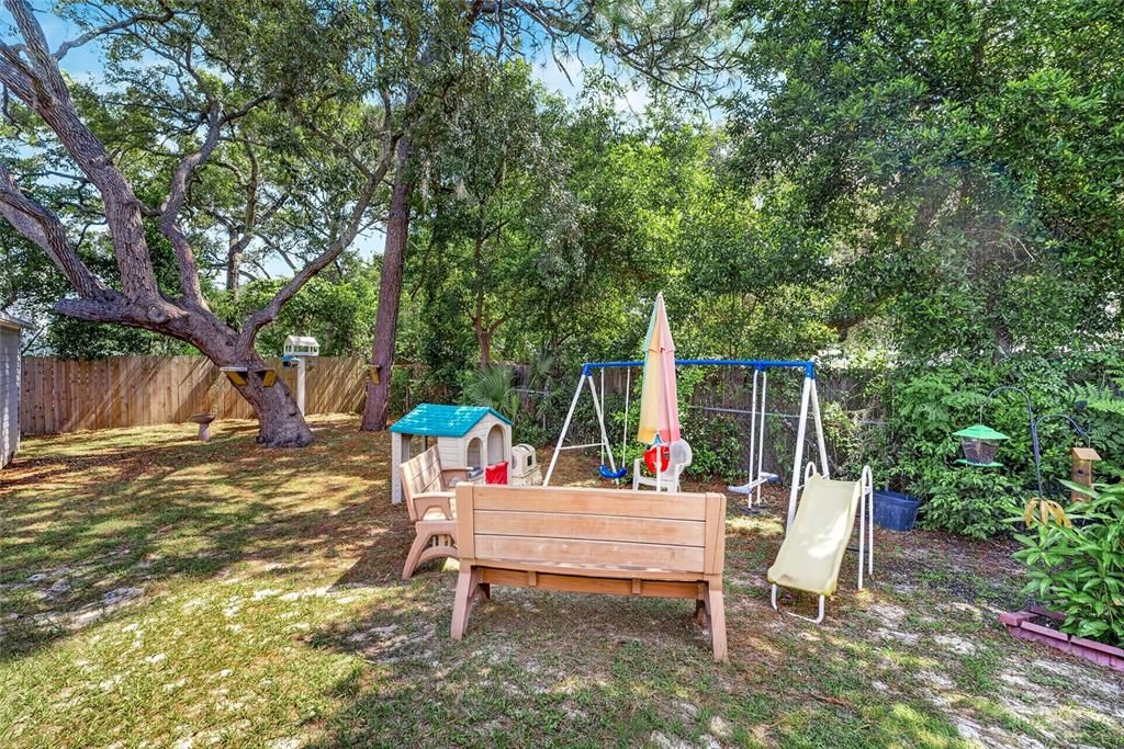 For Sale: $259,900 (3 beds, 2 baths, 1620 Square Feet)