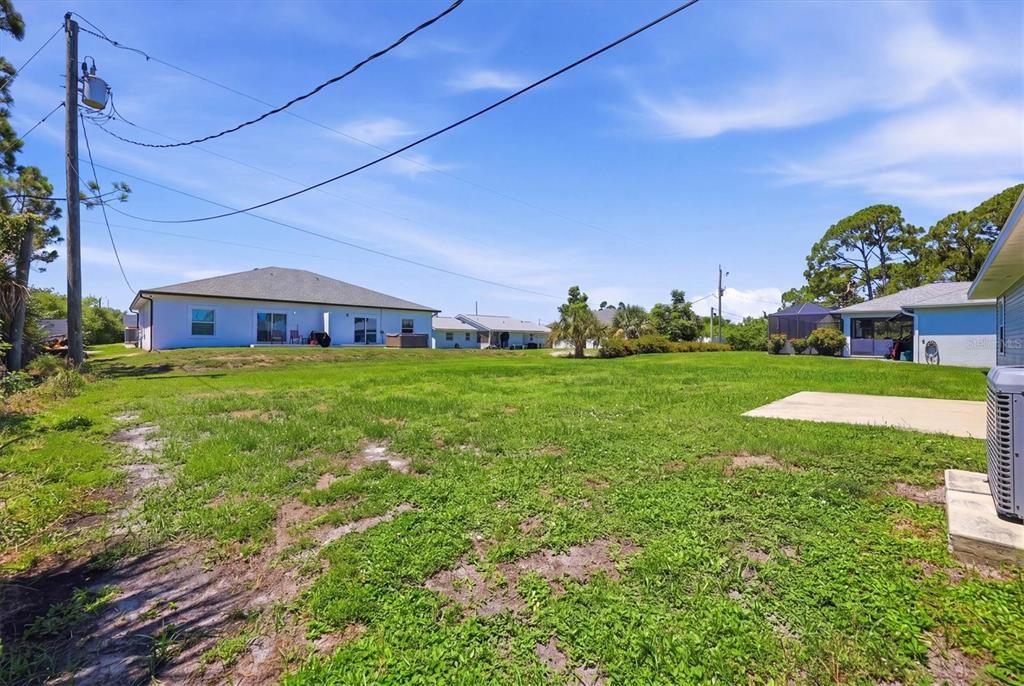 For Sale: $279,000 (3 beds, 2 baths, 1112 Square Feet)
